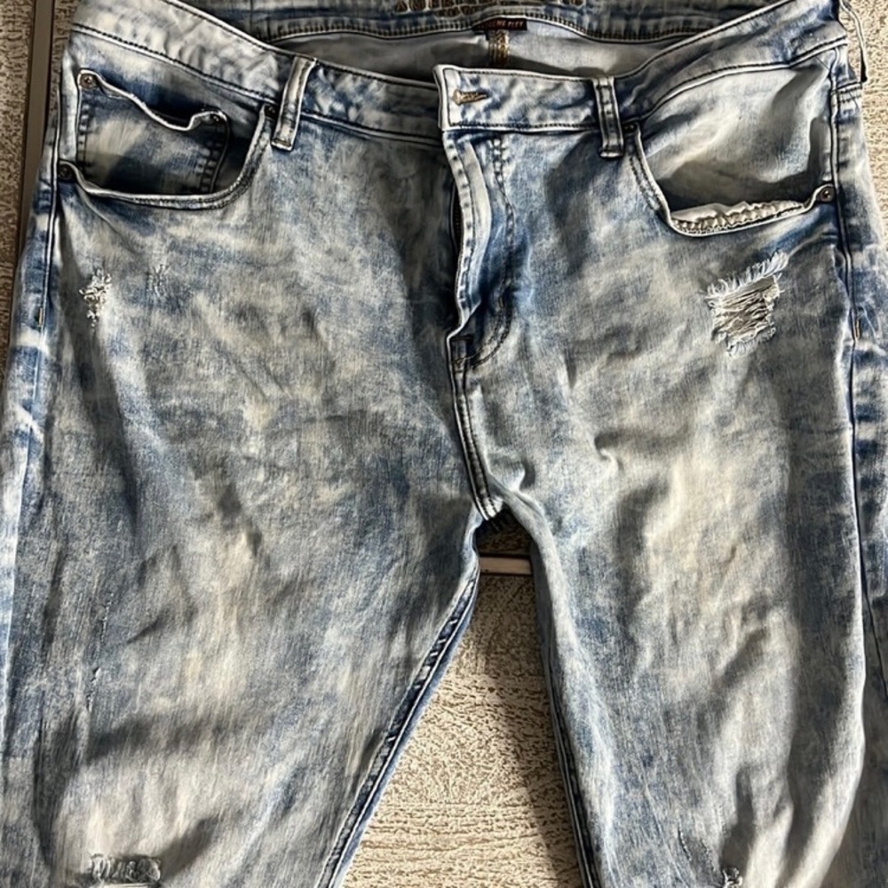 Men’s 42x32 American Eagle Extreme Flex Jeans